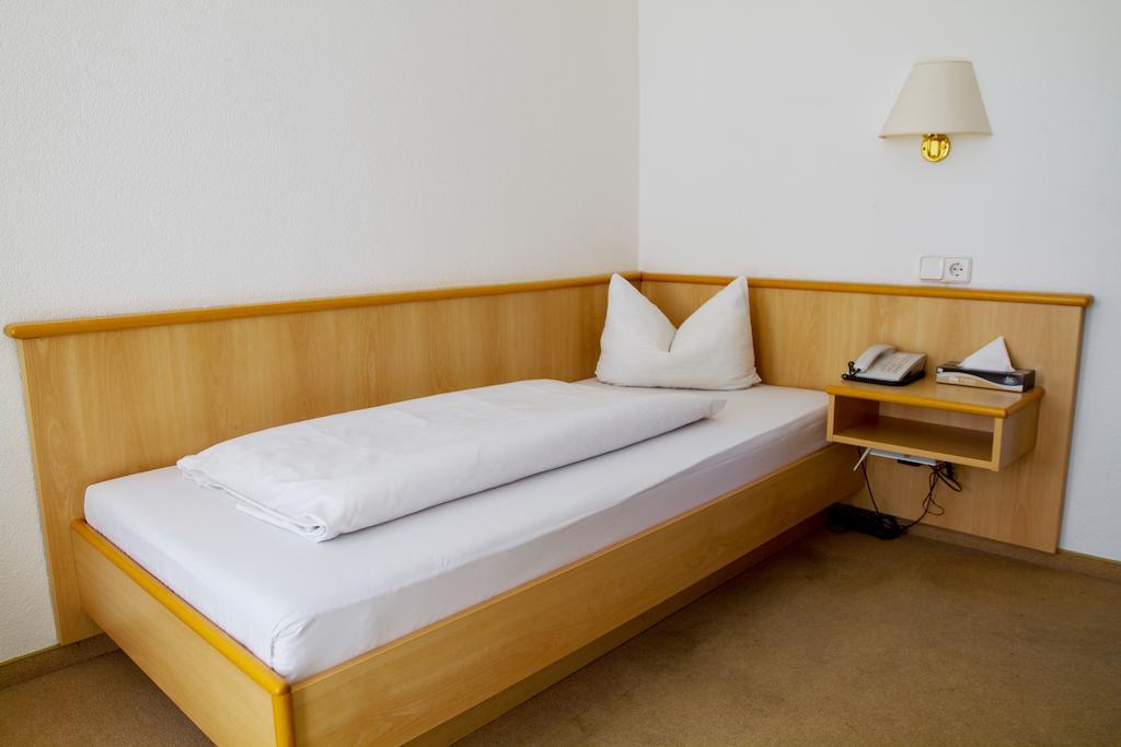 Heidekrug Hotel Oberursel Room photo